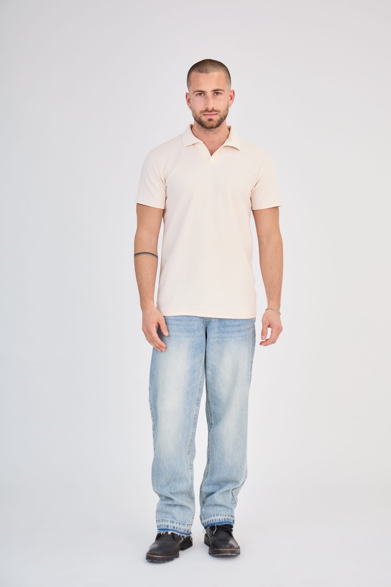 V T-shirt (beige)