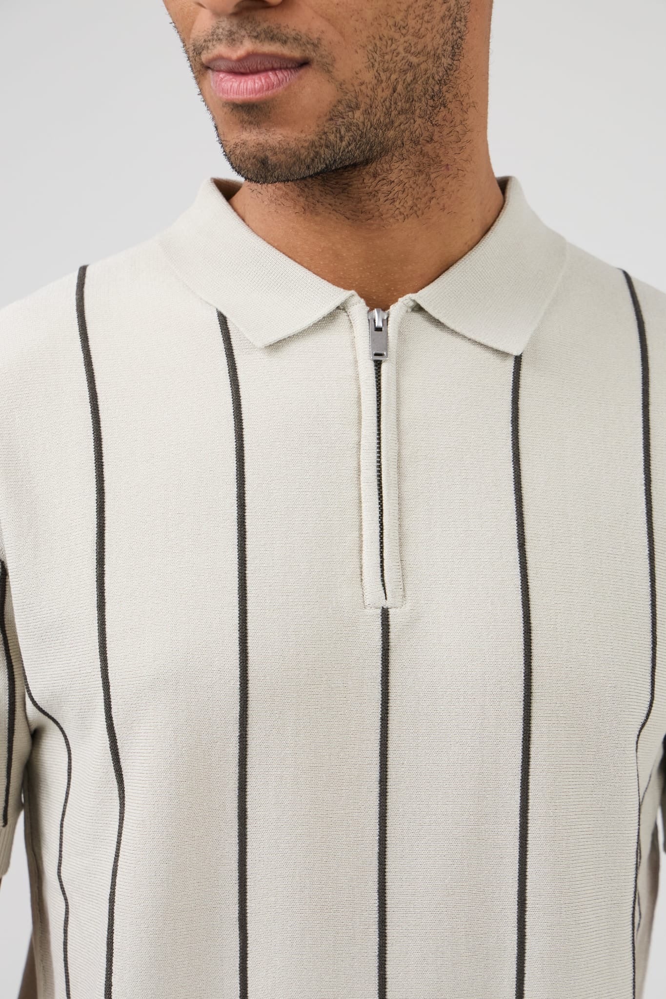 Gestreepte polo T-shirt (beige)