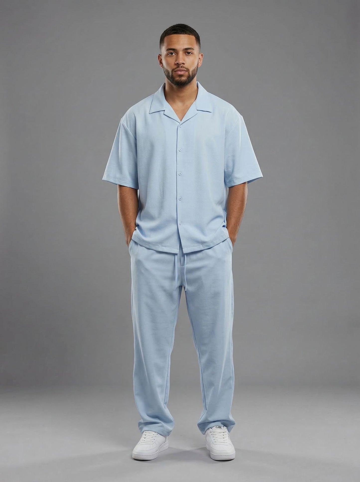 Tweedelige heren set met lange broek lichtblauw
