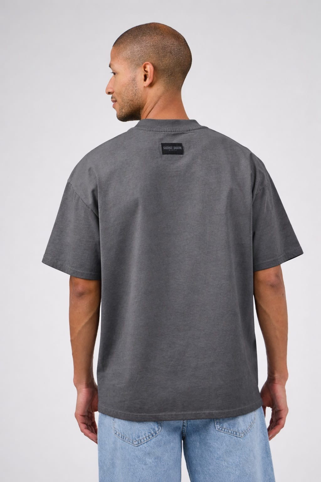 T-shirt donker grijs