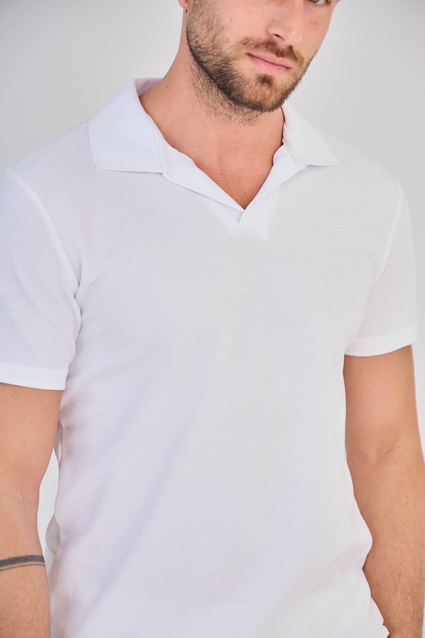 V T-shirt (wit)