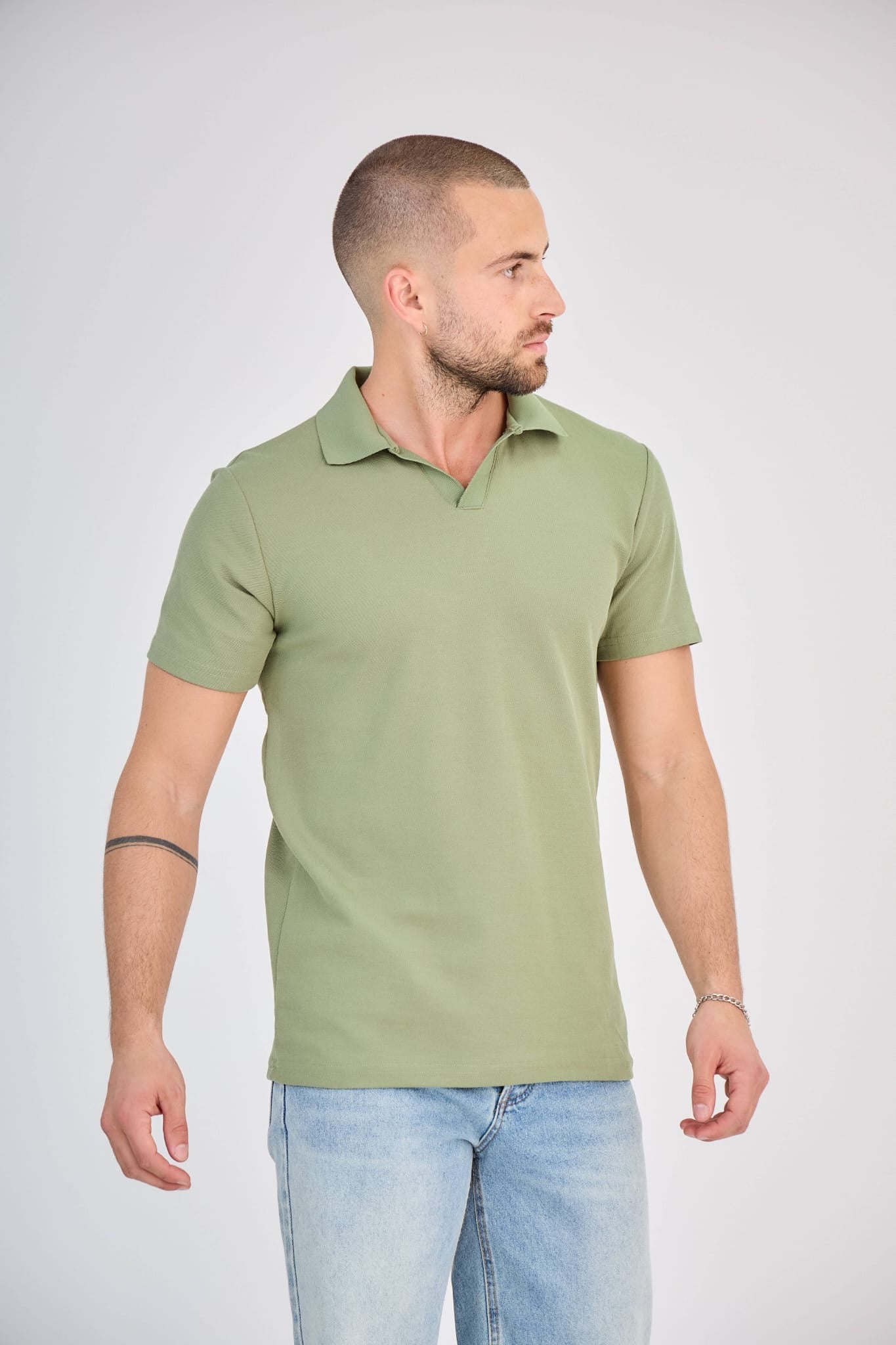 V T-shirt (licht groen)