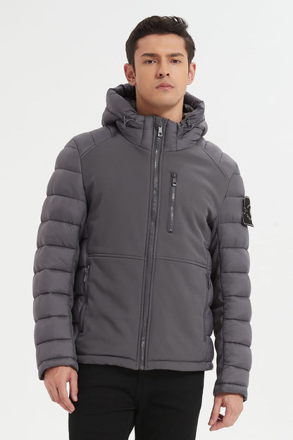 Heren Pufferjas met Capuchon en Badge Detail